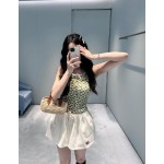781608393